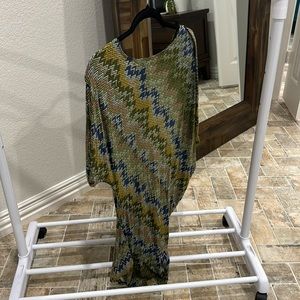 Jennifer Lopez Size Small Long Fitted Shirt/Dreas